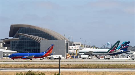 transportation from lax to disneyland.